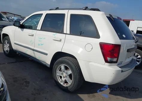 2007 Jeep Grand Cherokee Laredo z USA, uszkodzony, nr VIN 1J8GS48K07C595343